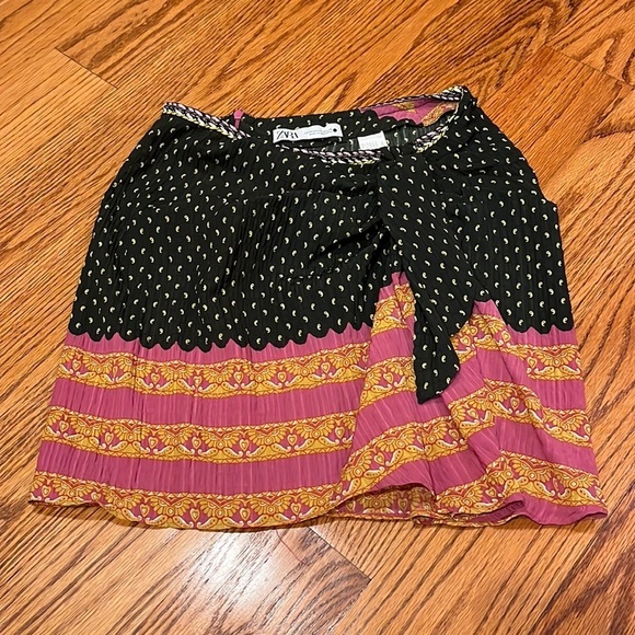 Zara Woman’s Printed Skirt Size XS - Picture 1 of 5
